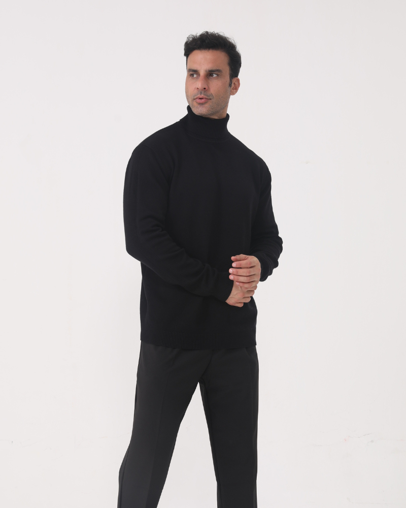 Men’s Roll Neck Jumper in Fine Knit Fabric