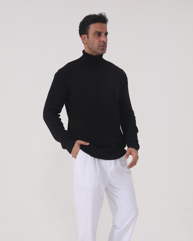 Men’s Roll Neck Jumper in Fine Knit Fabric