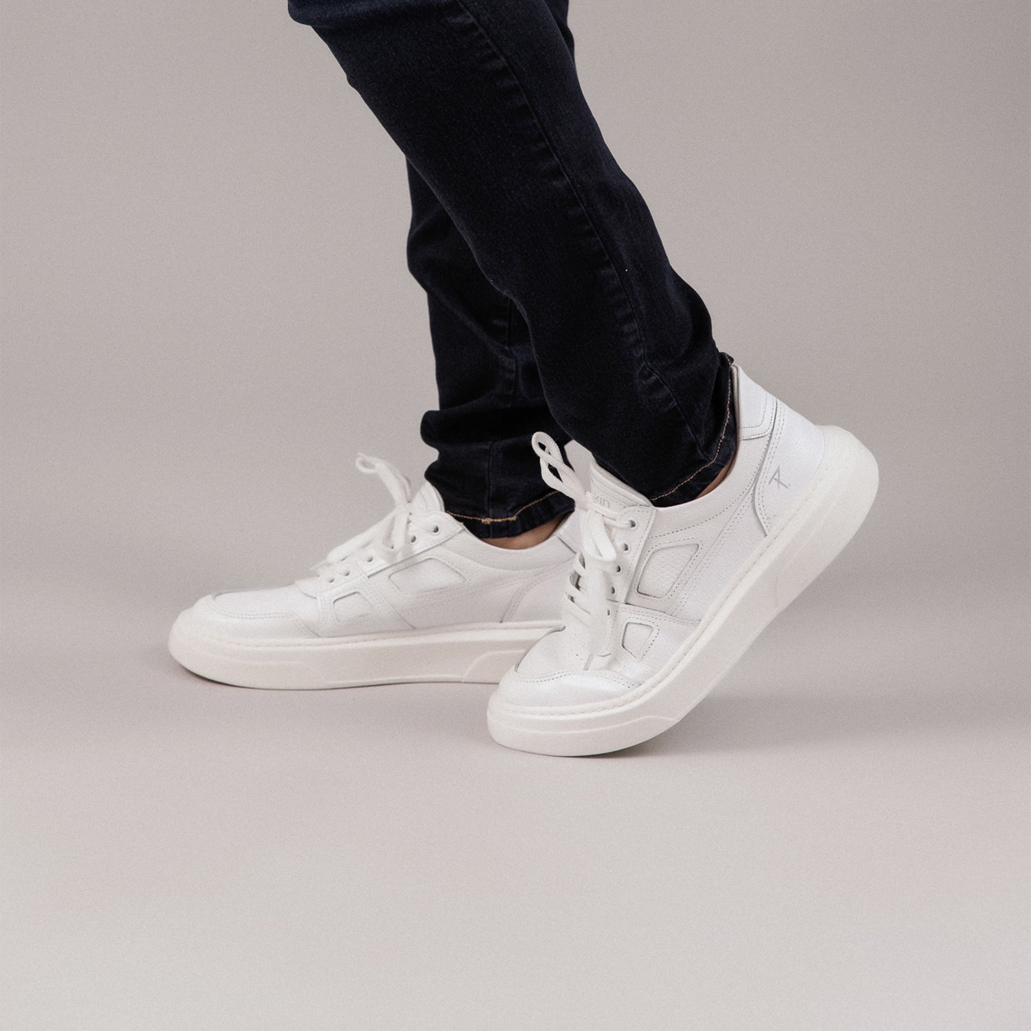 Contemporary Low-Top White Sneakers with Thick Sole